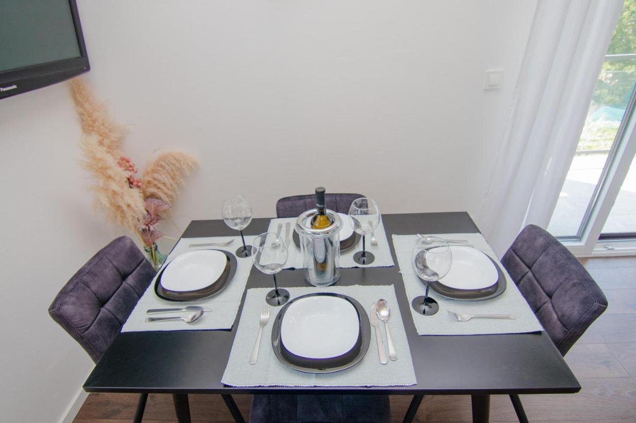 Apartments Aki Malinska Bagian luar foto